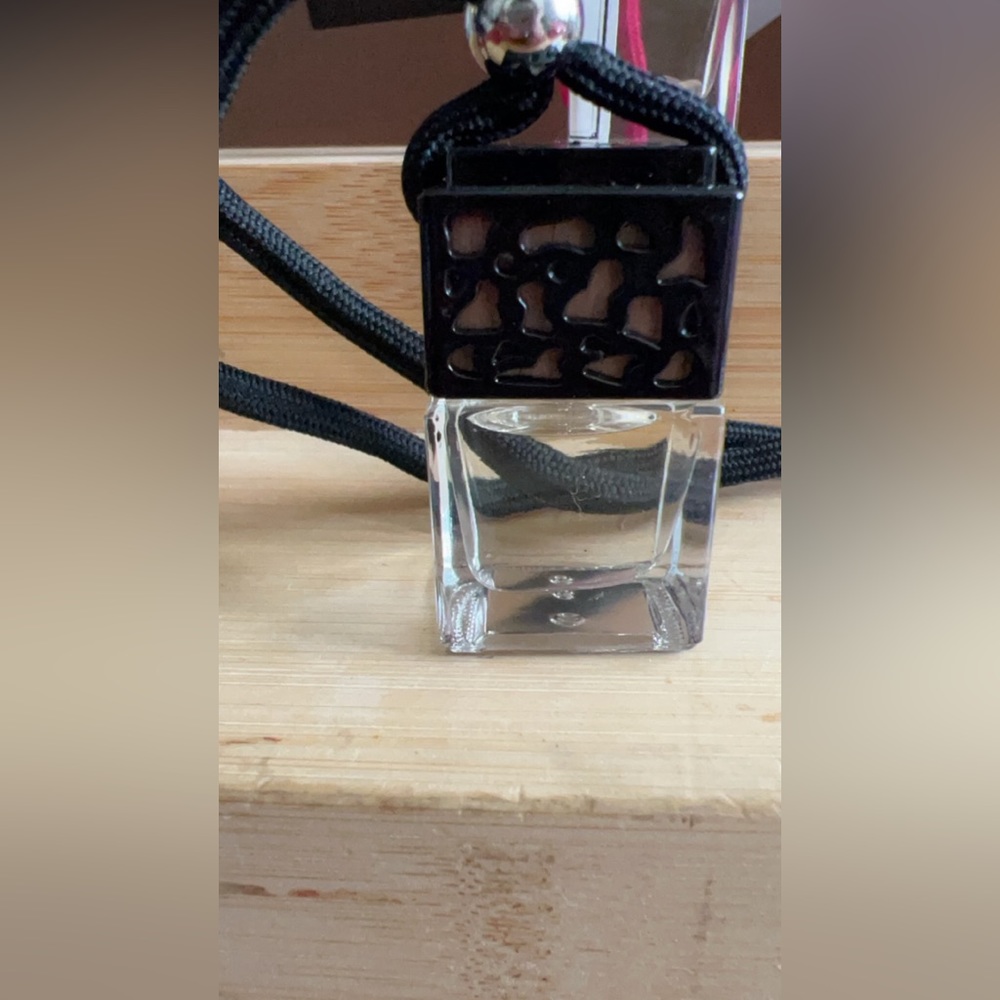 Luxury Car Freshener- New Car Fragrance